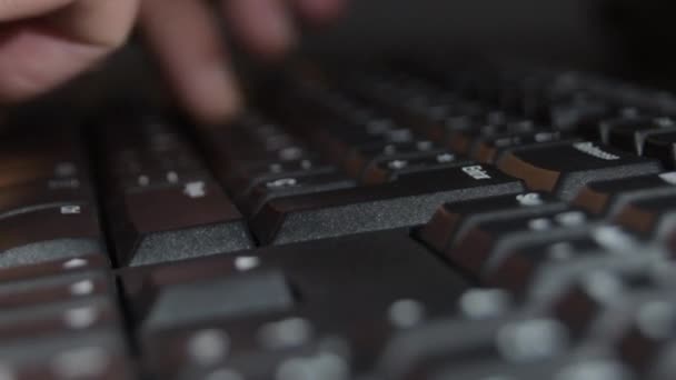 Schreiben Und Finish Einer Computertastatur — Stockvideo