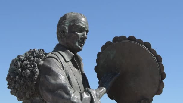 Statue Monument Partygoer Comares Spain — Stock Video