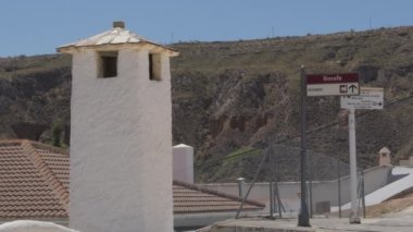 Beyazlatılmış beyaz baca, Gorafe, Granada, İspanya
