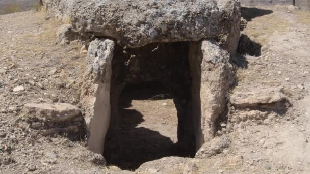 Megalithic Dolmen Megalithic Park Gorafe Ισπανία Κλίση — Αρχείο Βίντεο