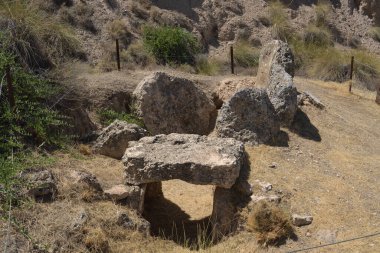 Megalitik Dolmen Gorafe, Granada, İspanya 'daki Megalitik Parkı' nda dinleniyor.
