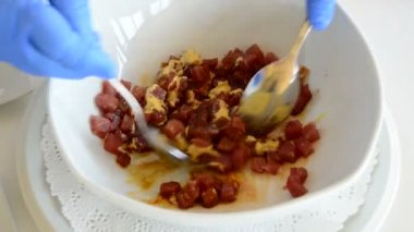 Chef malzemeler karıştırma