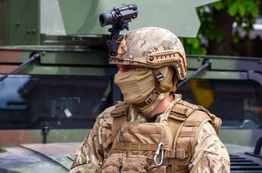 Khmelnitsky. Ukrayna. 23 Mayıs 2021. Kahramanlar Günü için Ukrayna askerleri geçit töreninde.. 