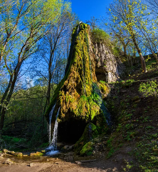 Prachtige Waterval Canyon Het Voorjaar Malivtsi — Stockfoto