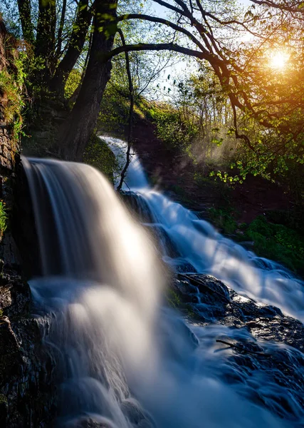 Schöner Wasserfall Der Schlucht Frühling Dzhurinsky Wasserfall — Stockfoto