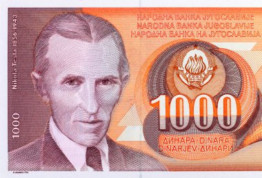 Nikola Tesla 'nın portresiyle 1990' da 1000 Dinara Yugoslavya banknotu. Yugoslavya 'nın klasik parası. Yüksek enflasyon