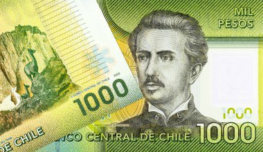 Ignacio Carrera Pinto 'nun portresini içeren 1000 Şili pesosu. Şili 'nin resmi ulusal para birimi. Şili parası