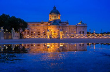  Ananta samakhom taht Salonu