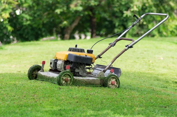 Lawn mower — Stock Photo, Image