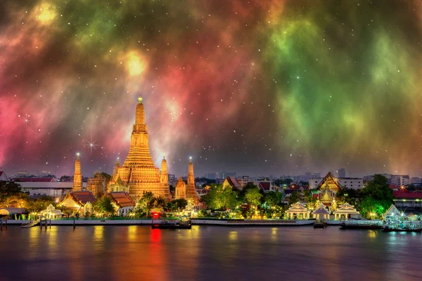 Wat arun tempel — Stockfoto