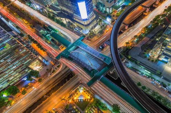 Bangkok tráfico en la noche . — Foto de Stock