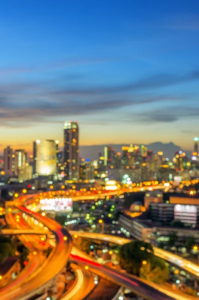 Vista del paisaje urbano con luces borrosas —  Fotos de Stock