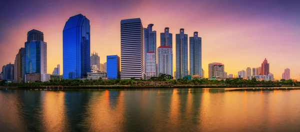 Panorama of  skyscraper business district — Stock Photo, Image