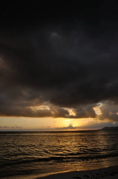 바다의 먹구름 — 스톡 사진