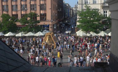 Krakow, Polonya, 13 Temmuz 2021. Polonya 'daki en önemli çanı asmanın 500. yıldönümü. Adı 