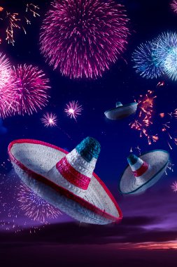 Meksika şapka veya sombreros gökyüzünde