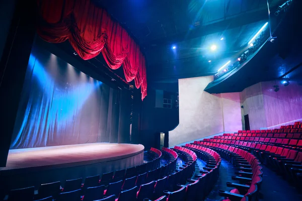 Theater curtain with dramatic lighting — Stock Photo, Image