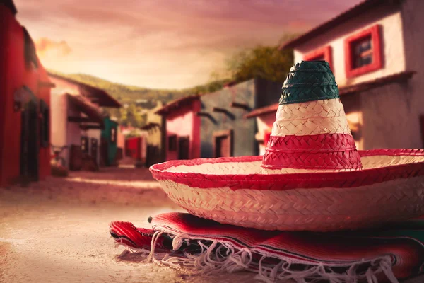 Chapéu mexicano "sombrero" em um "serape " — Fotografia de Stock