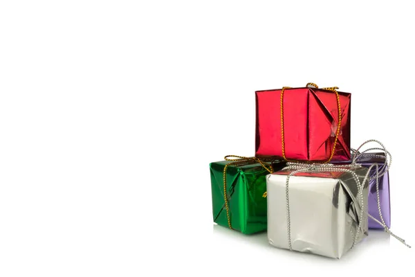Box Vánoční Hromada Prostoru Izolované Bílém Pozadí — Stock fotografie
