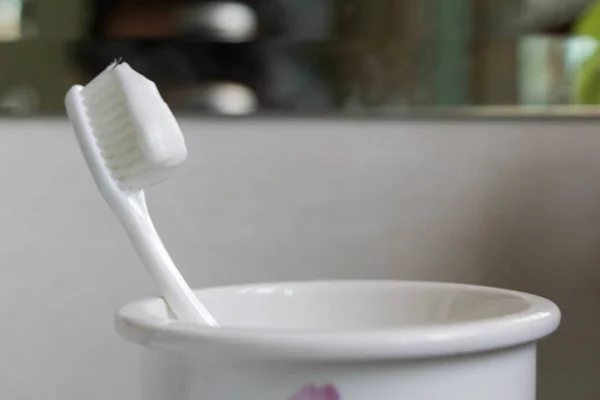 Toothbrush Toothpaste Bath Glass Closeup Morning — Stock Photo, Image