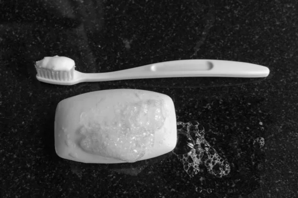 Toothbrush Toothpaste Soap Bath Morning Basin — Stock Photo, Image