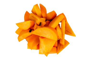 Taze olgun erik yığını beyaz arka planda izole edilmiş sulu et ve tohumları gösteriyor..