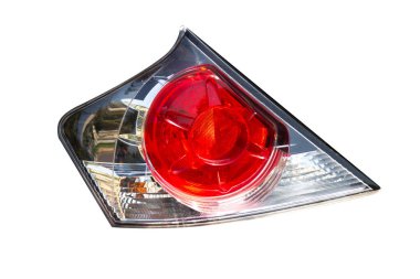 Arabanın arka farları beyaz arkaplanda izole edilmiş..