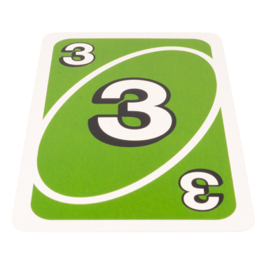 Kart oyunu rengi yeşil uno 3 beyaz arkaplanda izole.