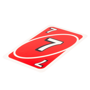 Kağıt oynayan çocuk, beyaz arkaplanda 7 renk kırmızı izole edilmiş..