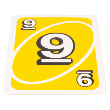 Kağıt oynayan çocuk. Beyaz arka planda izole edilmiş dokuz renk..