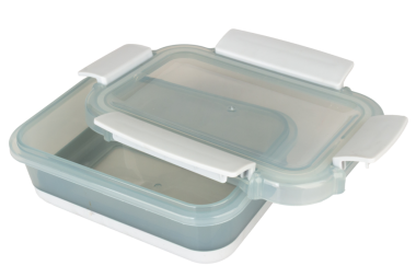 Tupperware Şeffaf beyaz arkaplanda izole edildi.