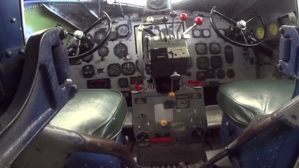 Douglas Dc3 in Cockpit — Stockvideo