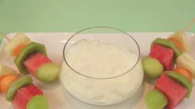 Daldırma meyve kebap 