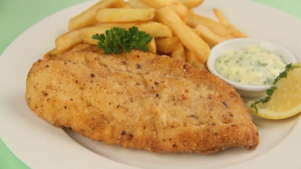 Serving Fried Fish With Tongs — Stock Video