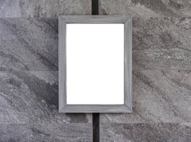 Gri duvarın arka planında boş gri ahşap poster çerçevesi. Modern beton duvardaki ahşap çerçeve..