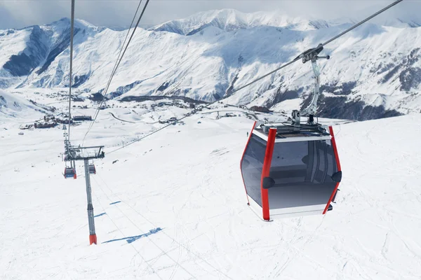 The gondola lift to the ski resort — Stock Photo, Image