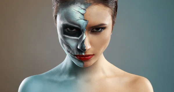 Calavera mujer maquillaje fotos de stock, imágenes de Calavera mujer maquillaje sin royalties | Depositphotos Calavera mujer maquillaje fotos de stock, imágenes de Calavera mujer maquillaje sin royalties | Depositphotos