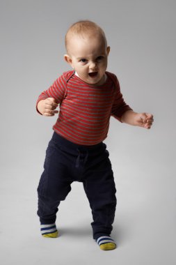  kızgın çocuk çığlık korkuttu