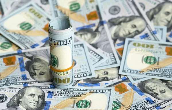 A dollár számlák ömlött Bundle — Stock Fotó