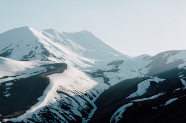 çok güzel bir sabah kar dağlar