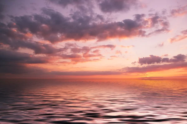 海に沈む夕日 ロイヤリティフリーのストック画像