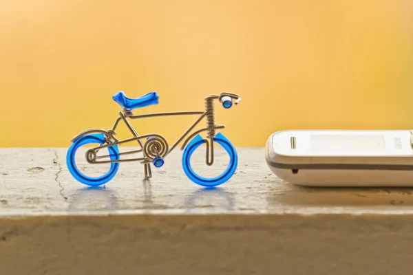 Nahaufnahme Figur Fahrrad Modell mit weichem Fokus, Vintage-Stil. — Stockfoto