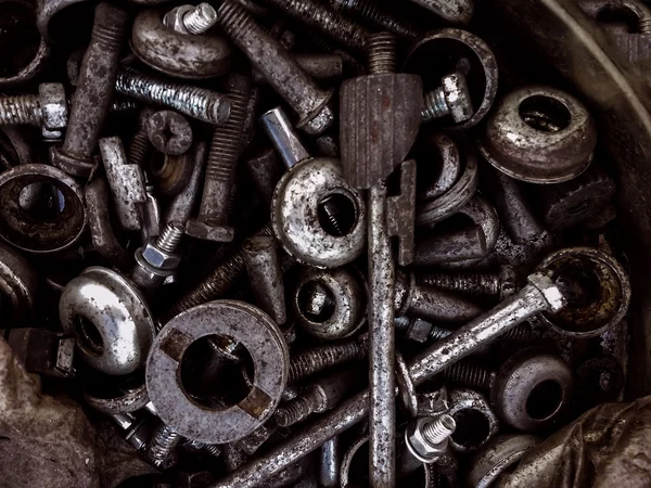 Tornillos, tornillos, arandelas y tuercas de los diferentes tamaños y — Foto de Stock