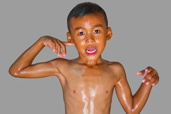 Junge in Badewanne — Stockfoto