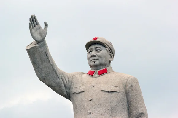 Çin'in eski Başkan Mao Zedong heykeli