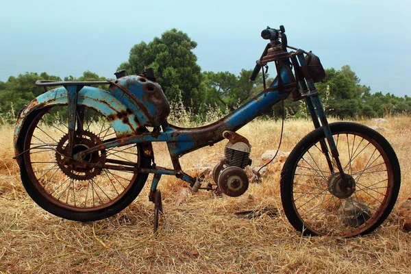 生锈的遗骸的一辆自行车 — 图库照片