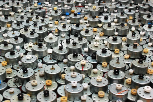 Birçok küçük elektrik motorları arka plan olarak kullanılan — Stok fotoğraf