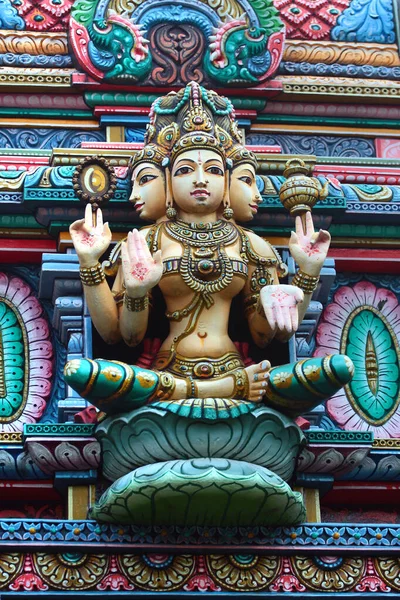 泰国曼谷 2019年12月11日 曼谷市中心Silom路的Sri Maha Mariamman印度教圣殿 — 图库照片
