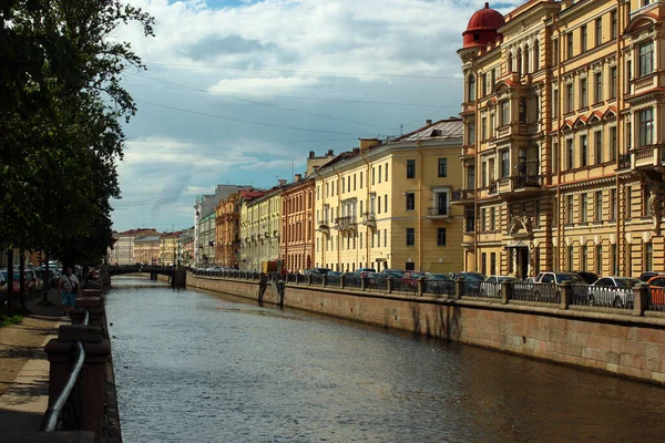 Sankt Petersburg Rosja Lipca 2017 Widok Kanał Griboedowa Pobliżu Mostu — Zdjęcie stockowe