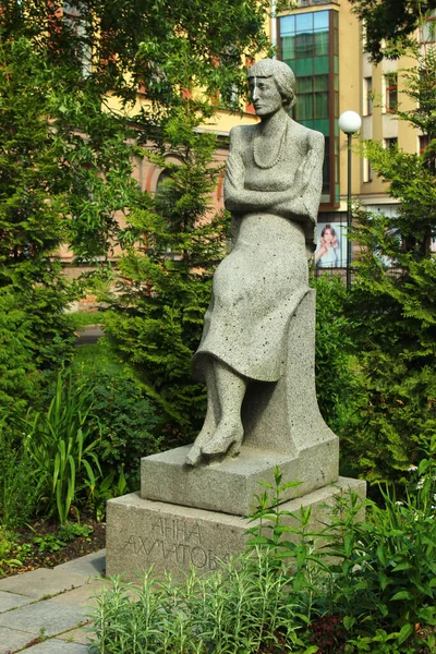 러시아 상트페테르부르크 2017 Monument Anna Akhmatova 러시아 시인중 — 스톡 사진